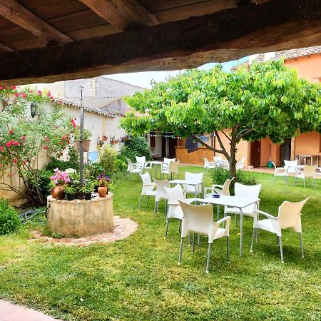 Albergue Don Camino Villalcazar de Sirga ภายนอก รูปภาพ