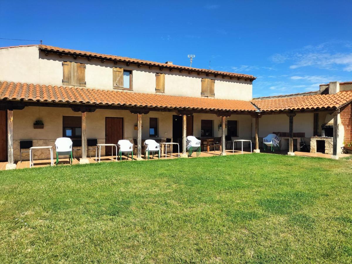 Albergue Don Camino Villalcazar de Sirga ภายนอก รูปภาพ