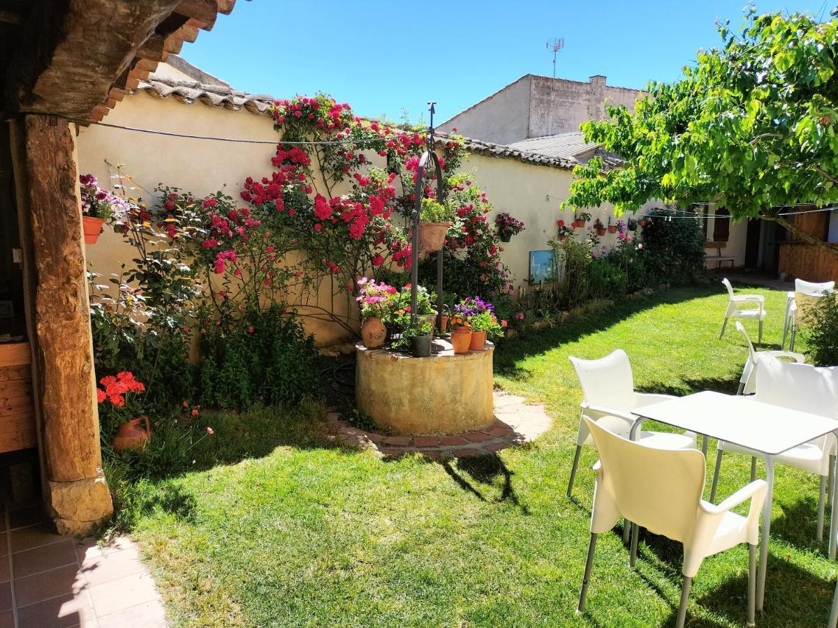 Albergue Don Camino Villalcazar de Sirga ภายนอก รูปภาพ