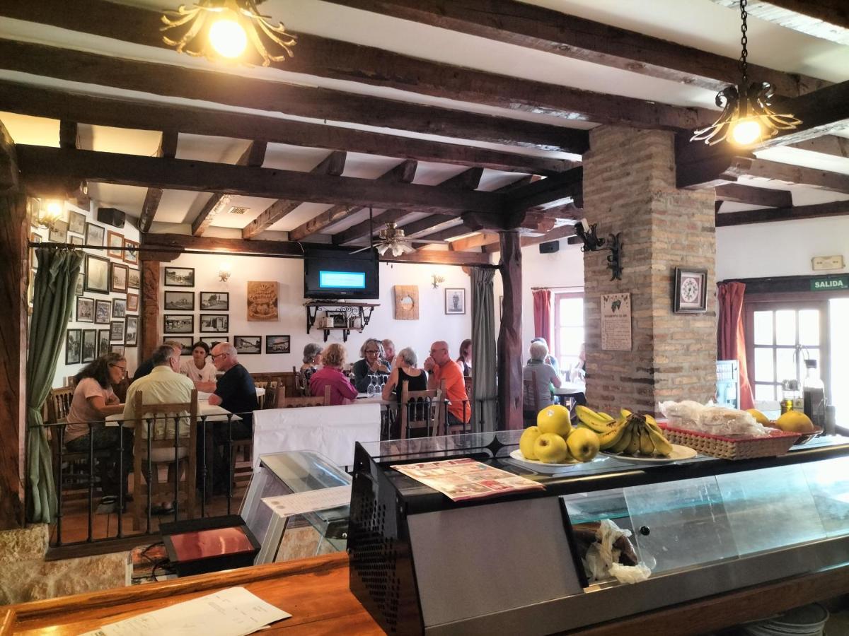 Albergue Don Camino Villalcazar de Sirga ภายนอก รูปภาพ