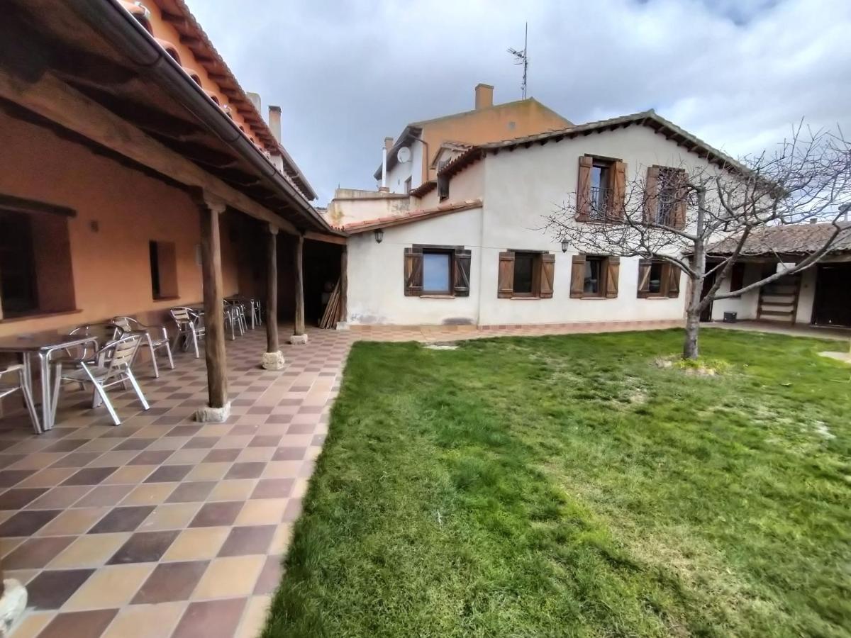Albergue Don Camino Villalcazar de Sirga ภายนอก รูปภาพ